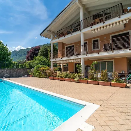 The A-line View B With Pool & Garage Appartamento Lenno